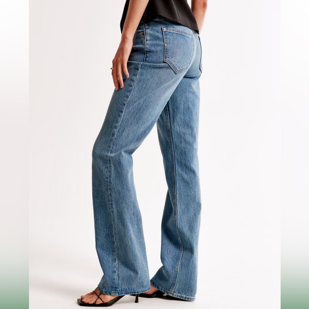 A&F Low Rise Boot Jean NEVER WORN - Picture 4 of 13